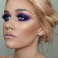 Paleta farduri de ochi Loreal Berry Much Love Mega Palette