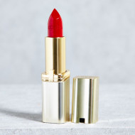 Ruj rezistent Loreal Color Riche 297 Red Passion