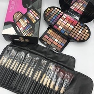 Set cadou: Trusa machiaj 130 farduri + Set Pensule par natural + husa depozitare