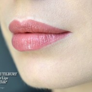 Ruj de buze glossy Charlotte Tilbury Superstar Lips Pillow Talk