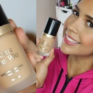Fond de ten Too Faced Born This Way Nuanta Golden