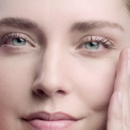 Crema de fata anti imbatranire Lancome Renergie Multi Lift Ultra Fluid Anti Age