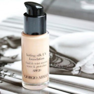Fond de ten Giorgio Armani Lasting Silk Foundation 18 ml