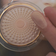 Pudra iluminatoare Loreal Lumi Magique 02 Rose Radieux