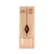 Fond de ten Charlotte Tilbury Light Wonder, Nuanta 4.5 Fair