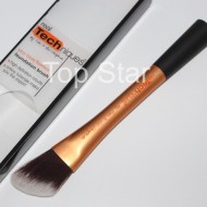 Pensula Machiaj Real Techniques pentru aplicarea fondului de ten