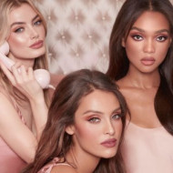 Ruj de buze Charlotte Tilbury Matte Revolution Nuanta Pillow Talk Medium