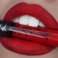 Ruj de buze rezistent mat Kat Von D, Travel Size, Nuanta Outlaw