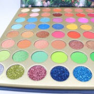 Trusa machiaj, Via Letvass, Artistry Palette, 88 culori