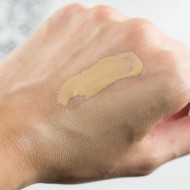 Fond de ten Estee Lauder Double Wear Stay-in-Place 1W2 Sand
