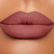 Ruj de buze Charlotte Tilbury Matte Revolution Nuanta Pillow Talk Medium