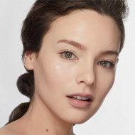 Fond de Ten Estee Lauder Double Wear Stay in Place Rezistent Nuanta 2C0 Cool Vanilla