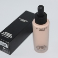 Fond de ten MAC Studio Waterweight Nuanta NW15