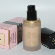 Fond de ten Too Faced Born This Way Nuanta Snow
