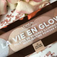 Paleta pudre iluminatoare Loreal La Vie En Glow Highlighting 02 Cool Glow