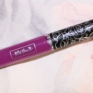 Ruj rezistent mat Kat von D Travel Size Nuanta LUV
