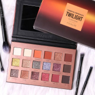 Trusa 18 farduri de pleoape Focallure Twilight Collection
