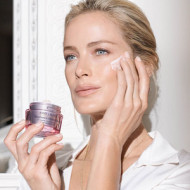 Crema fata si gat Estee Lauder Resilience Multi Effect Night, toate tipurile de ten
