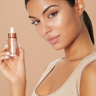 Iluminator lichid Loreal Glow Mon Amour HIghlighting Drops 02 Loving Peach