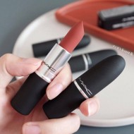 Ruj de buze MAC Powder Kiss Lipstick 316 Devoted To Chili