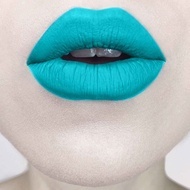 Ruj rezistent mat Kat Von D Nuanta Dreamer