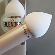 Burete aplicare fond de ten Maybelline Dream Blender Foundation Blending Sponge