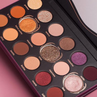 Paleta farduri de pleoape Kat Von D Lolita Por Vida Eyeshadow Palette