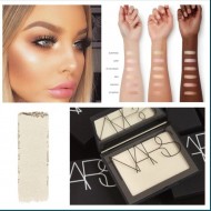 Pudra iluminatoare NARS Highlighting Fireclay