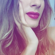 Ruj lichid rezistent la transfer Loreal Infallible 24 Ore Nuanta 214 Raspberry For Life