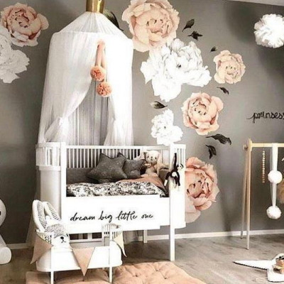 set baldachin alb cu saltea de joaca si 3 perne decorative