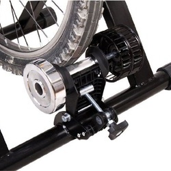 Rolo de Treino para Bicicleta em espaços interiores Ciclotreinador de Ciclismo de Cor Preta