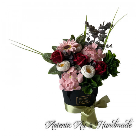 Aranjament floral cu și Gerbera și Hortensia roz 