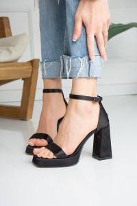 Sandale cu toc Cod:N001