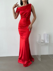 Rochie lunga din satin cu pene Cod:R8881