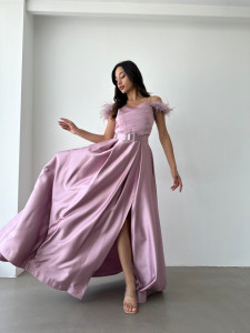 Rochie lunga din satin cu pene Cod:RD8982
