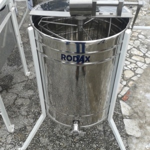 Centrifuga RODAX 3 rame 1/1, 6 rame 1/2, manuala, tangentiala -se executa la comanda