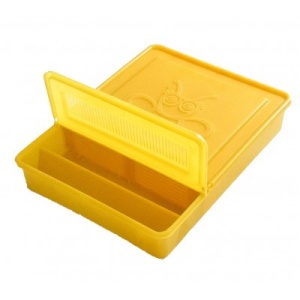 Hranitor dreptunghiular din plastic 1300 ml - culoare galbena