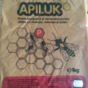 Turta Apiluk Proteic (cu polen, vitamine si minerale) -LIPSA STOC