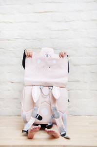 Ghiozdan pentru copii - Mrs. Rabbit roz- Trixie Baby