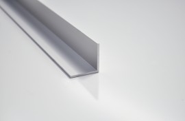 Angolari PVC 50 x 60 colore bianco spessore 2 mm, unita vendita 6 barre si 6 mt
