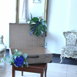 Evelyne Wedding Arrangements
