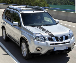 Sticker Autocolant Dungi Nissan X trail