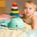 B Toys Plišana muzička svetleća igračka Delfin