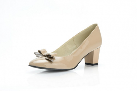 Pantofi dama eleganti din piele naturala bej lacuit cod P303