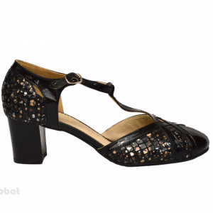 Pantofi dama negri cu toc aplicat din piele naturala cod P350