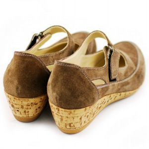 Pantofi dama piele naturala maro velur cu platforma cod P87MVEL - Made in Romania