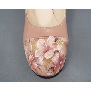 Pantofi dama eleganti din piele naturala bej lacuiti cod P329