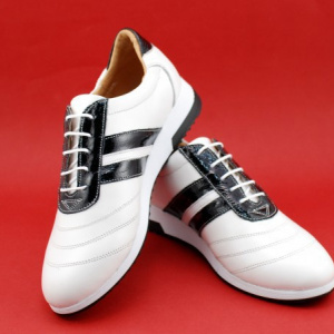 Pantofi sport dama piele naturala alb cu negru cod P86 - Made in Romania