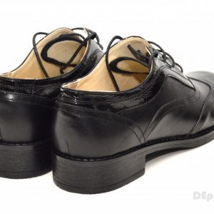Pantofi dama piele naturala negri cu siret cod P21N - Made in Romania