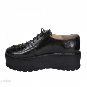 Pantofi negri lacuiti dama cu talpa inalta 5,5 cm din piele naturala cod P202